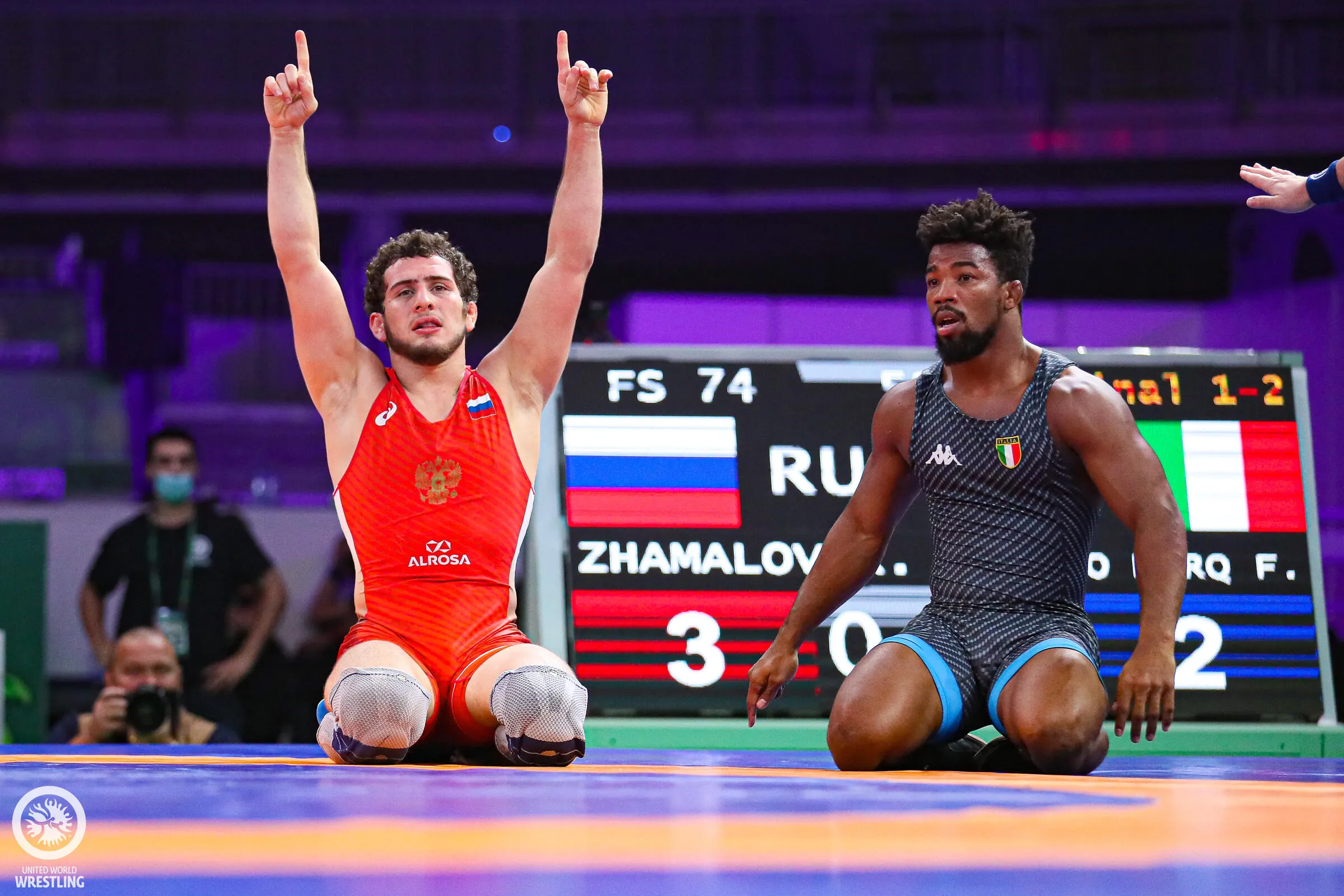 Российские борцы отправляются в Польшу на чемпионат Европы