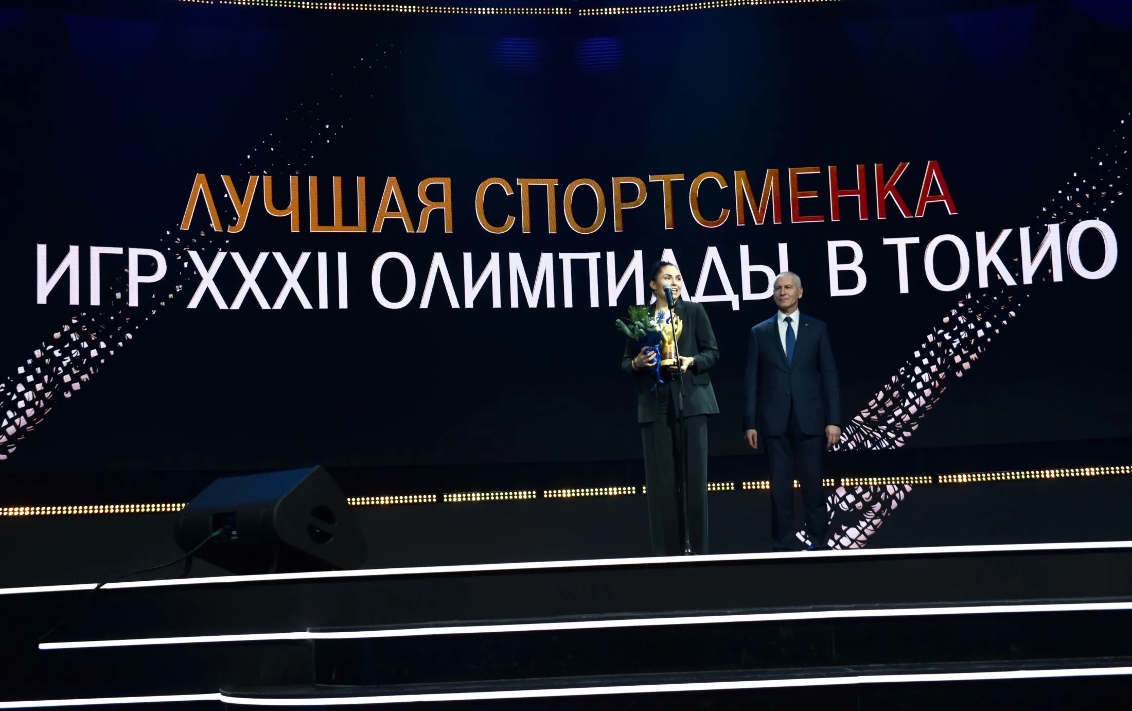 ROC awards heroes of Tokyo and Beijing Games