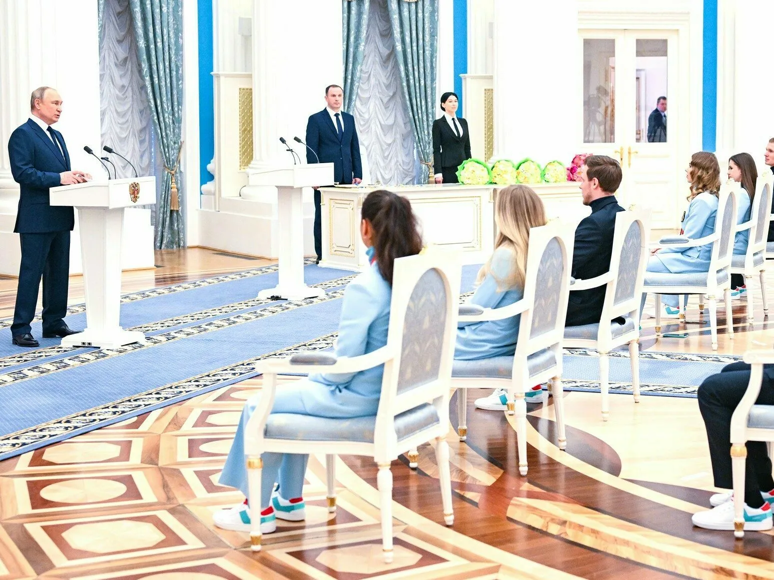 Владимир Путин: “Блестящие, волевые победы наших олимпийцев стали настоящим украшением Игр-2022”