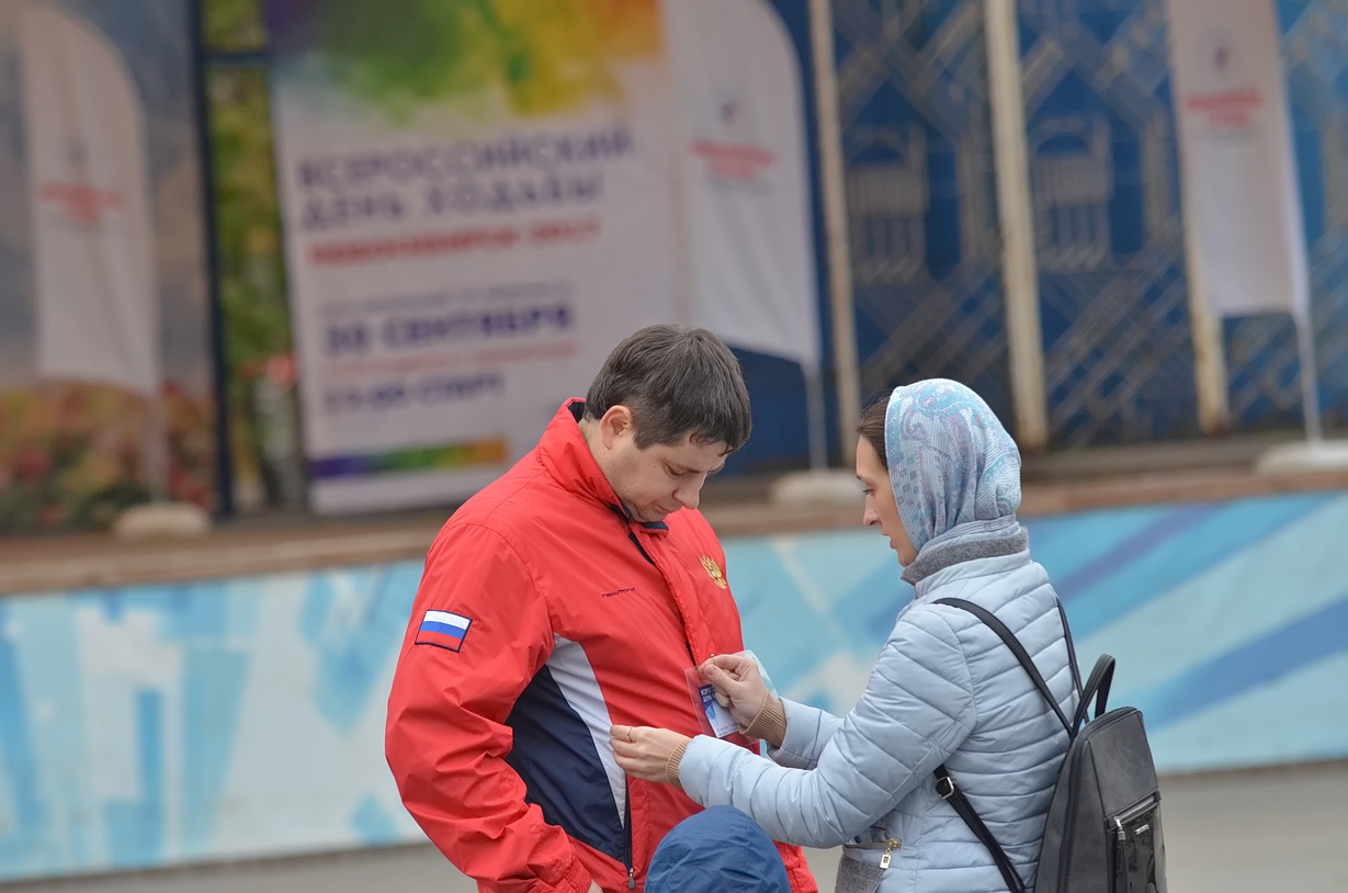 Новосибирцы прошли 2018 метров в День ходьбы