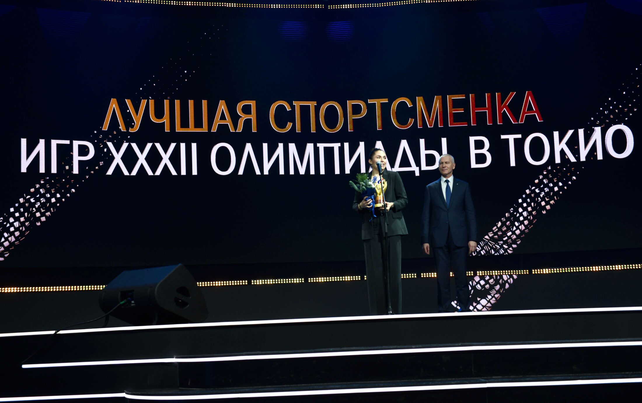 ROC awards heroes of Tokyo and Beijing Games